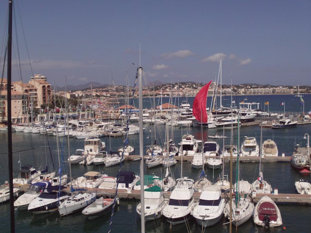 Boutique Apartment Hirondelle Port Fréjus Δωμάτιο φωτογραφία